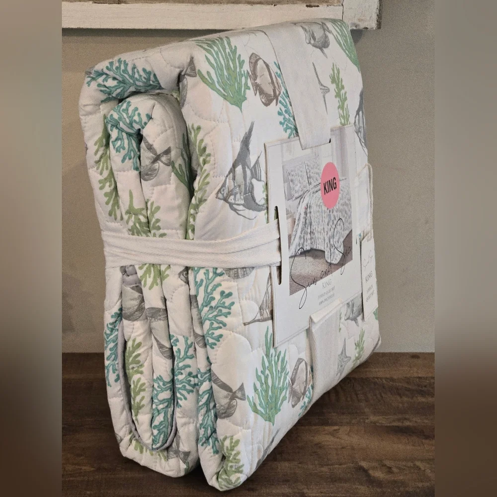 Sun and Sea King Quilt Nautical Beach Fish Ocean